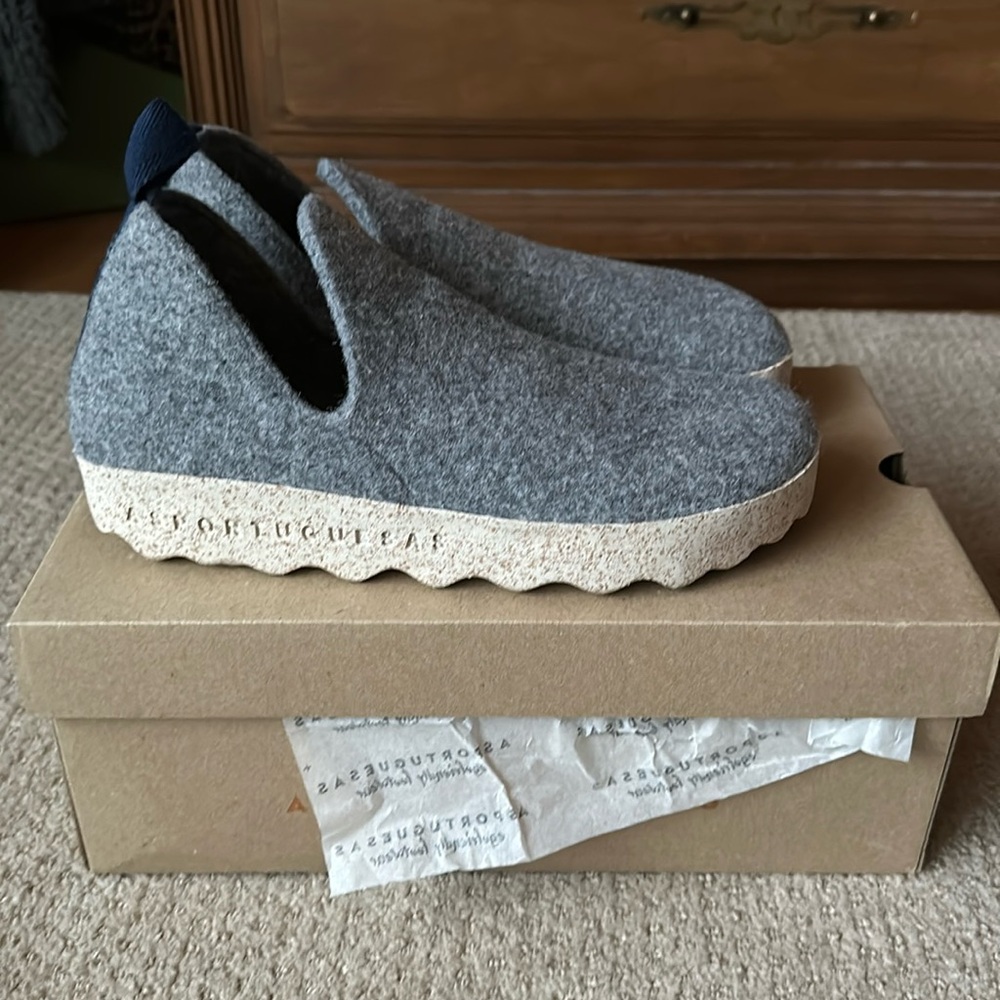 Gray Felt Slip-On Loafers